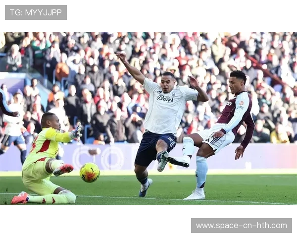 英超主场积分榜：阿森纳、曼城同积29分领跑，狼队5分垫底。